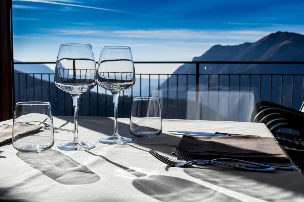 Ristorante Bellavista Con Locanda Veleso Ngoại thất bức ảnh
